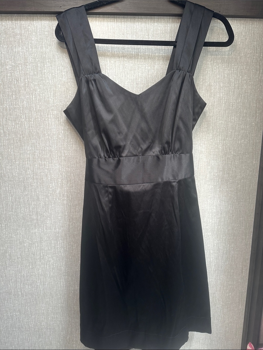 SUNNER Black Satin Bow-back  Sleeveless Dress